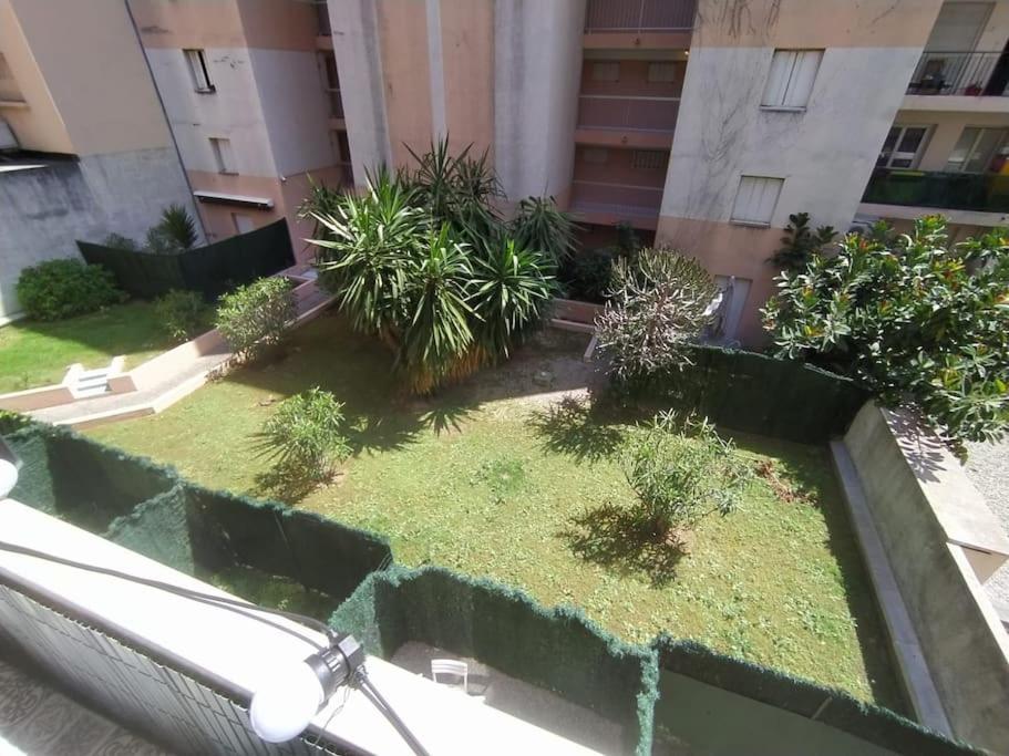 Studio Climatise, 50 M De La Prom, Wifi نيس المظهر الخارجي الصورة