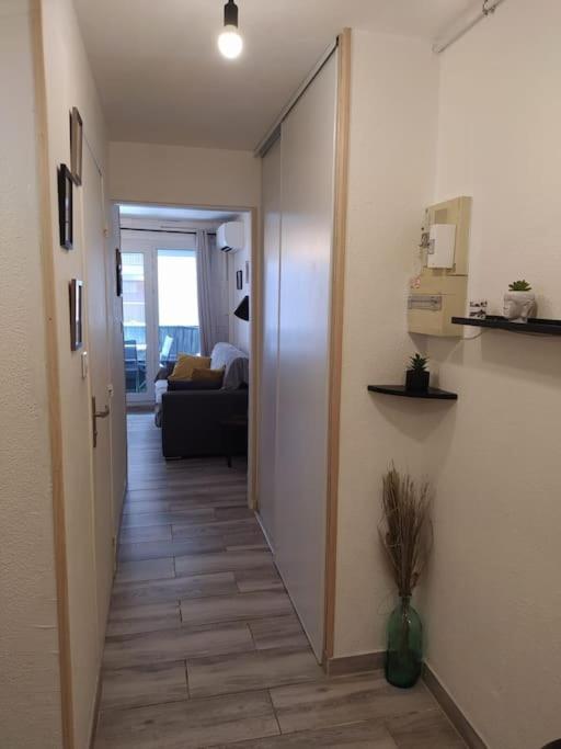Studio Climatise, 50 M De La Prom, Wifi نيس المظهر الخارجي الصورة
